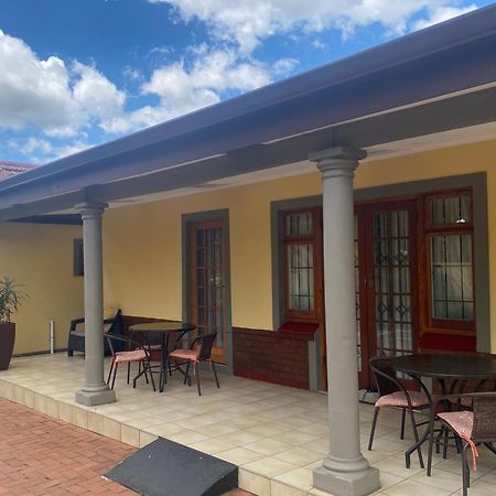 Madlula'S Guesthouse Pietermaritzburg Exterior foto