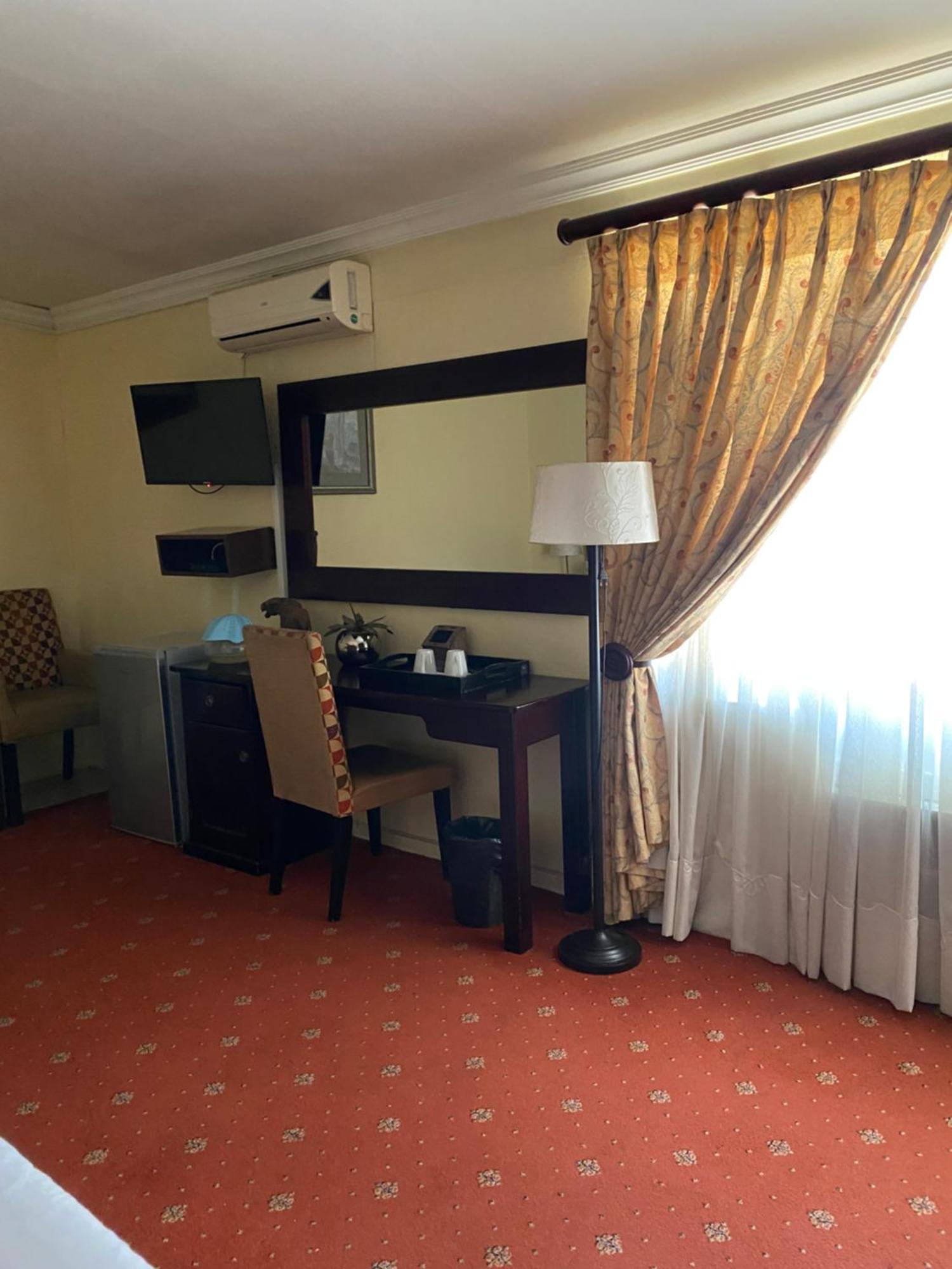 Madlula'S Guesthouse Pietermaritzburg Exterior foto