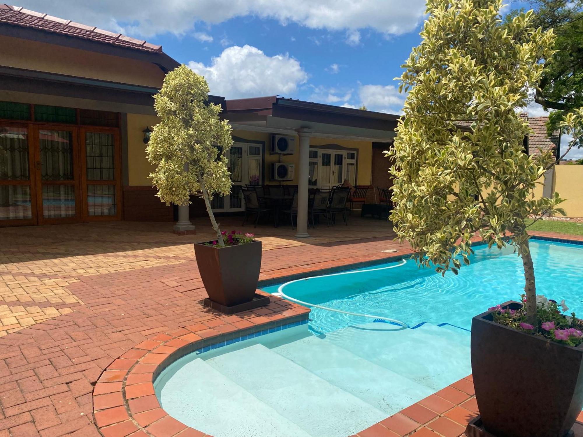 Madlula'S Guesthouse Pietermaritzburg Exterior foto