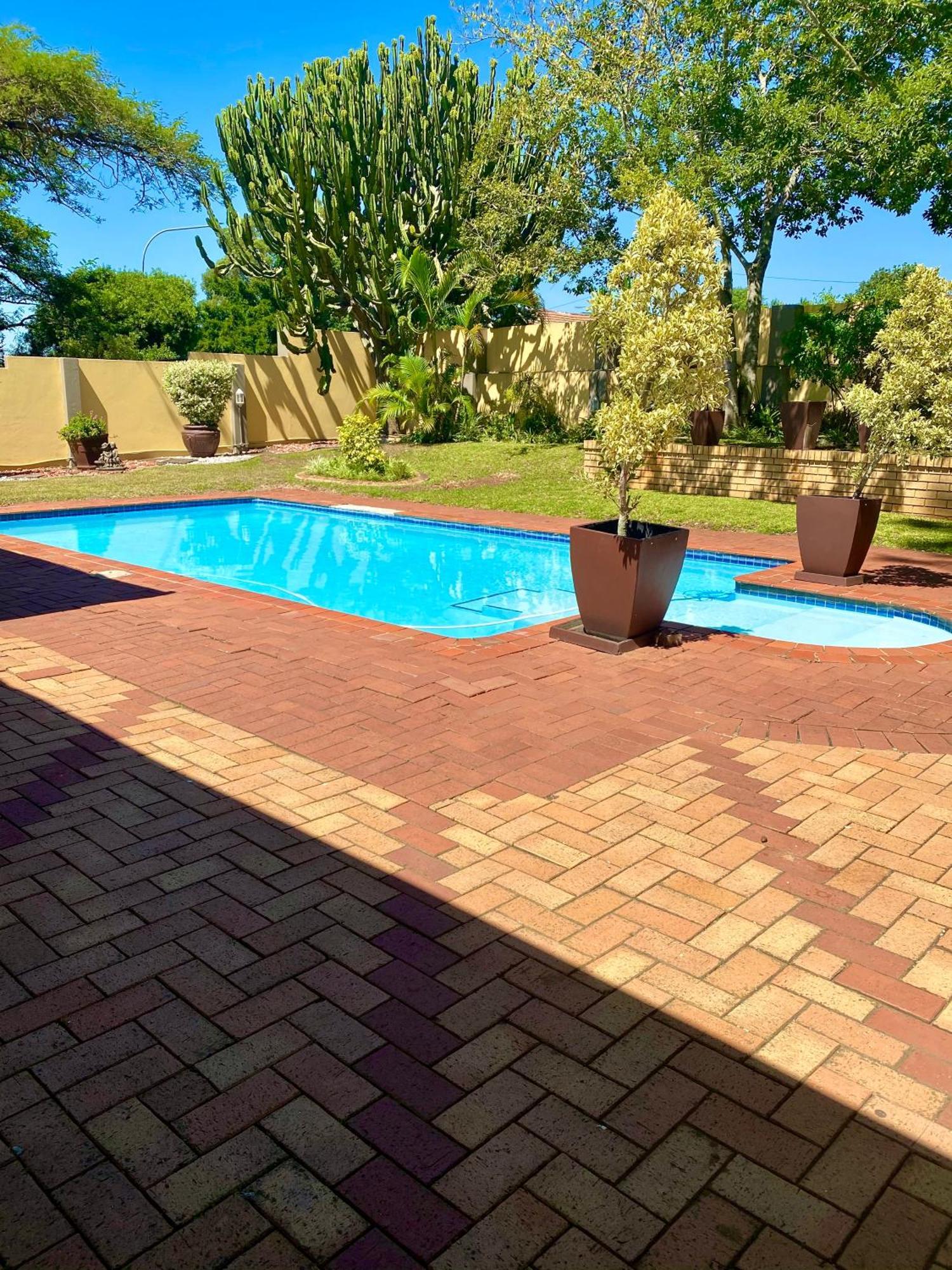 Madlula'S Guesthouse Pietermaritzburg Exterior foto