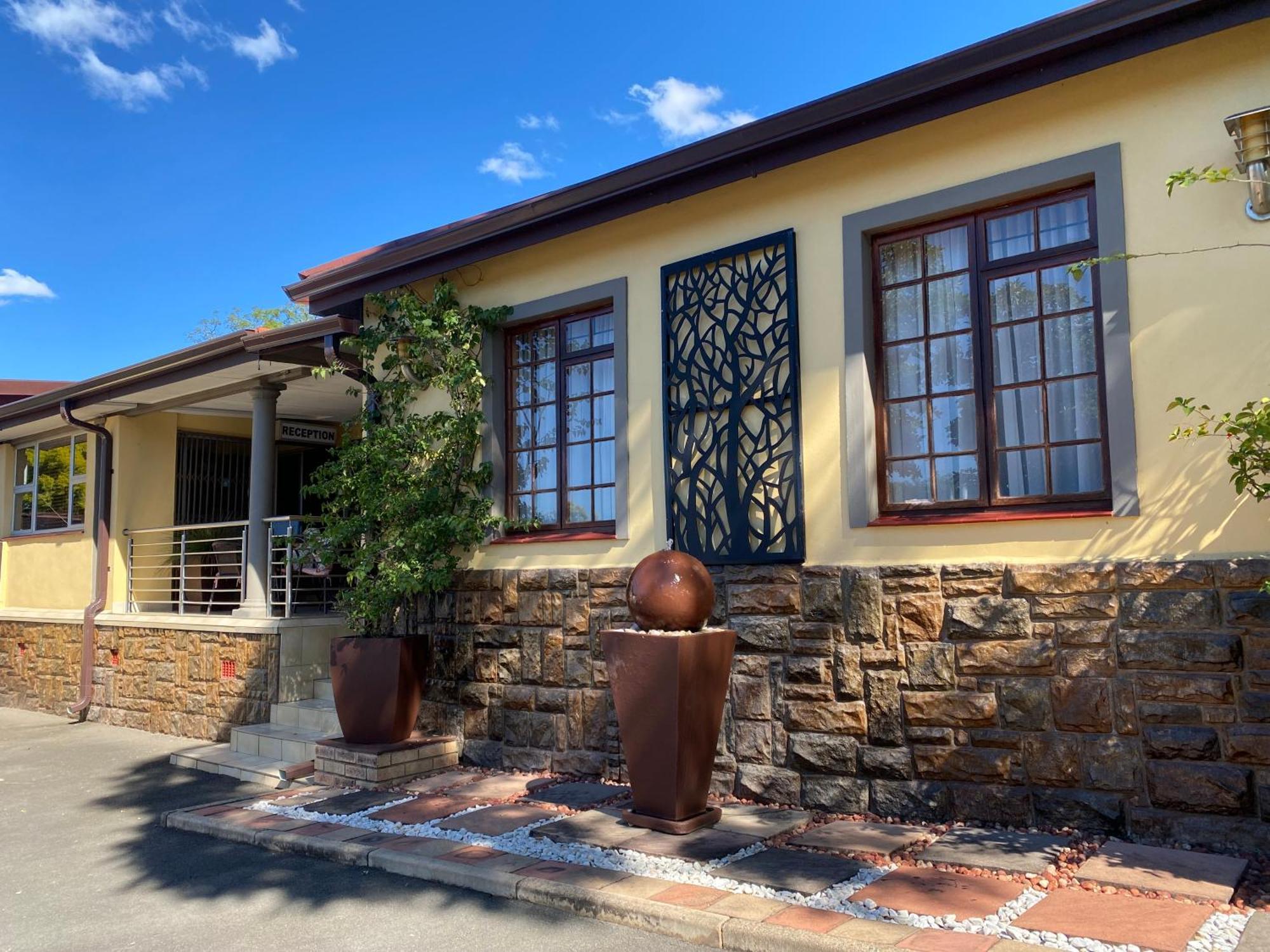 Madlula'S Guesthouse Pietermaritzburg Exterior foto
